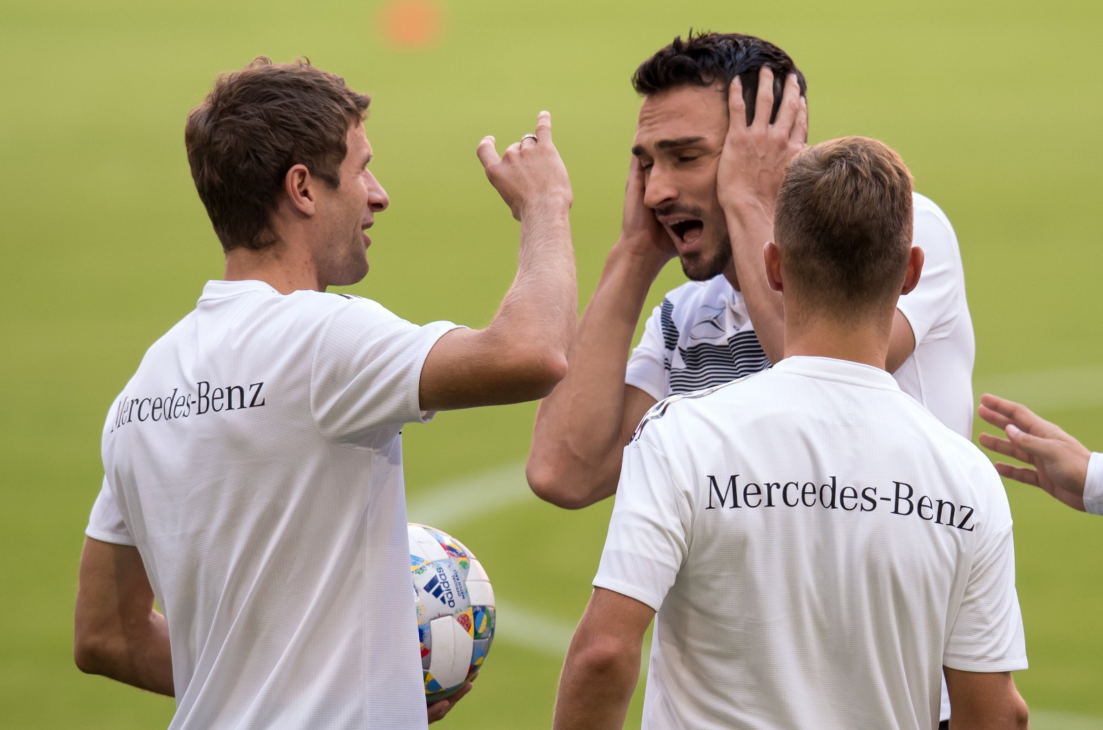 东道主优势凸显，欧洲预选赛热门国家备战的简单介绍