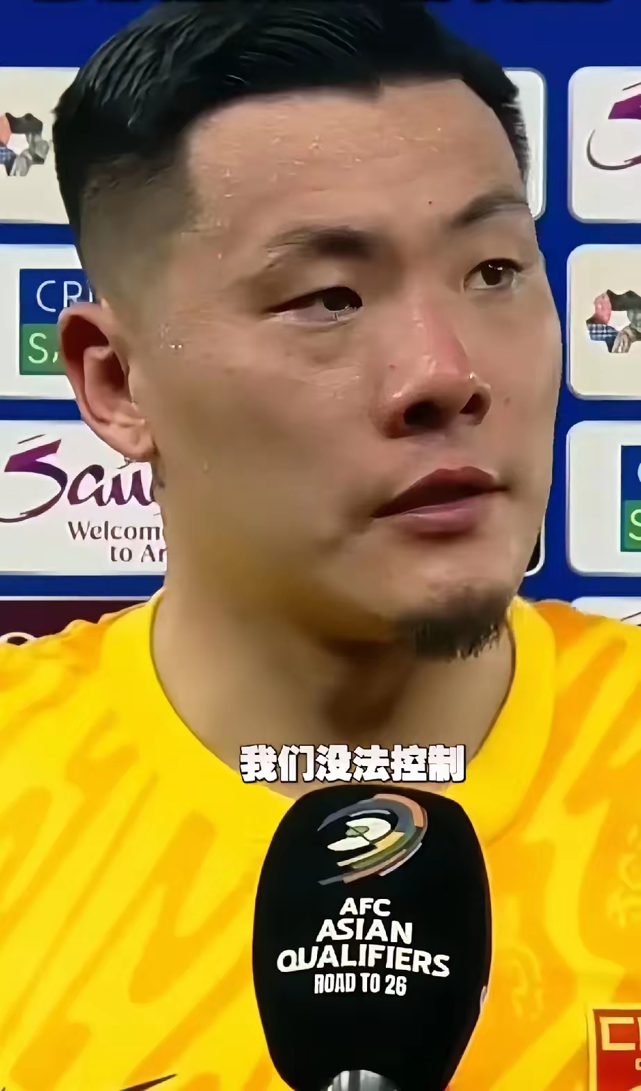 战术被诟病，主帅怒批球员表现