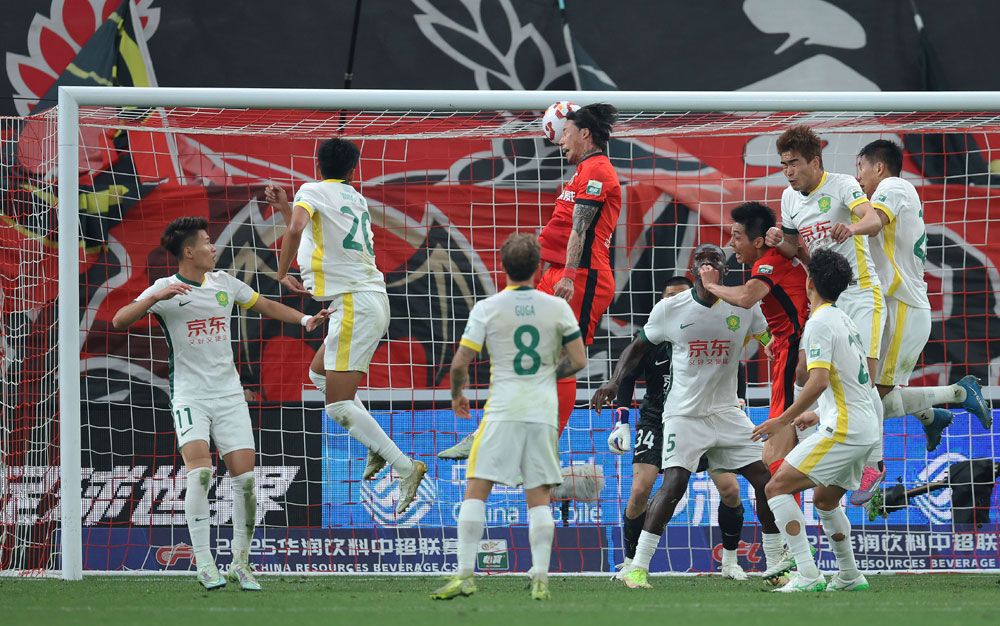 北京中赫国安力争击败山东鲁能,争取胜利的简单介绍 北京中赫国安力争击败山东鲁能,争取胜利的简单介绍