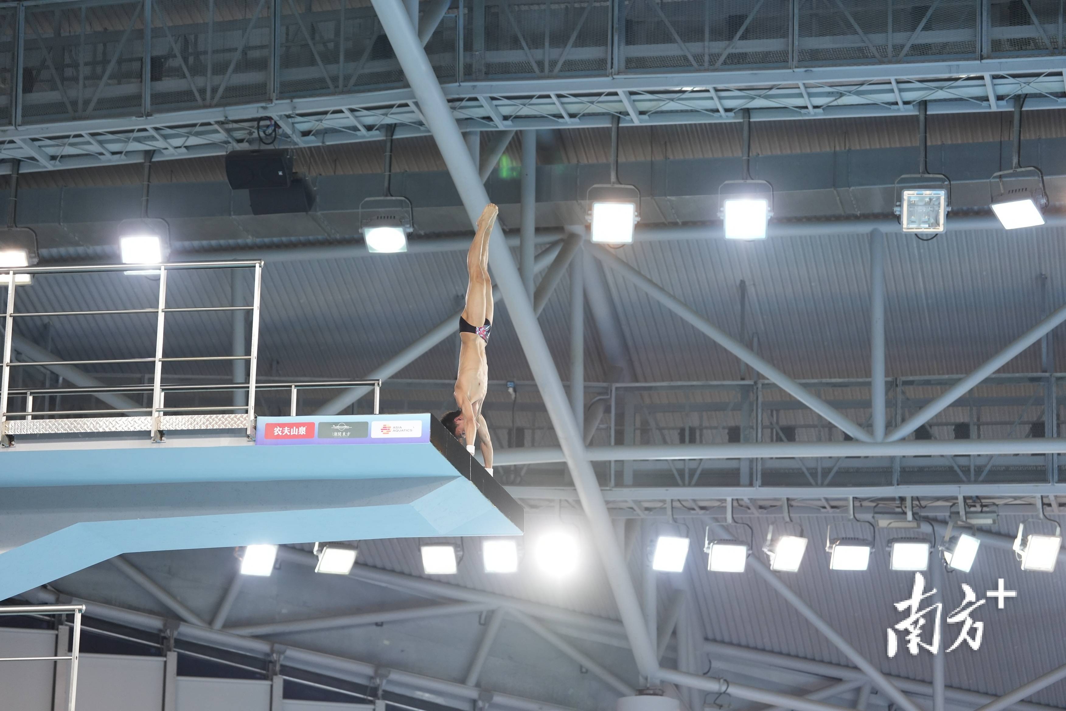 包含跳水女子比赛中国选手包揽金银的词条 包含跳水女子比赛中国选手包揽金银的词条