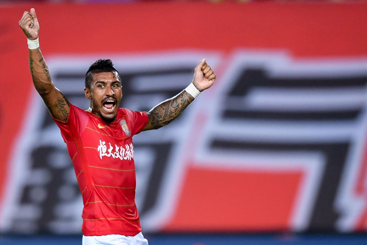 关于广州恒大豪取胜利，夺得关键三分的信息